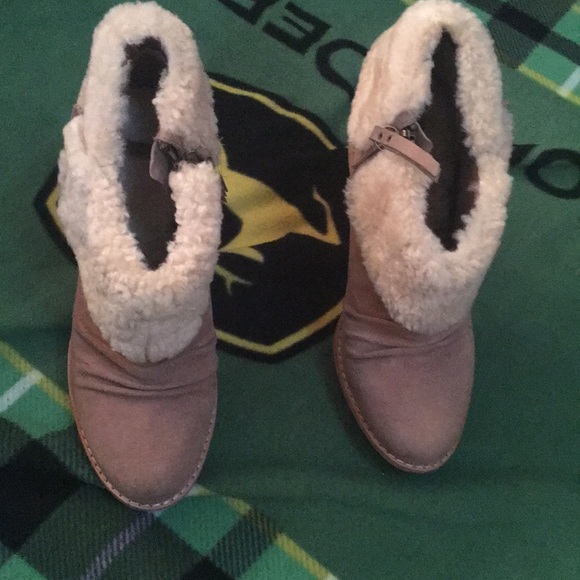 UGG Shoes - Ugg Blayre high heel boots (rare)